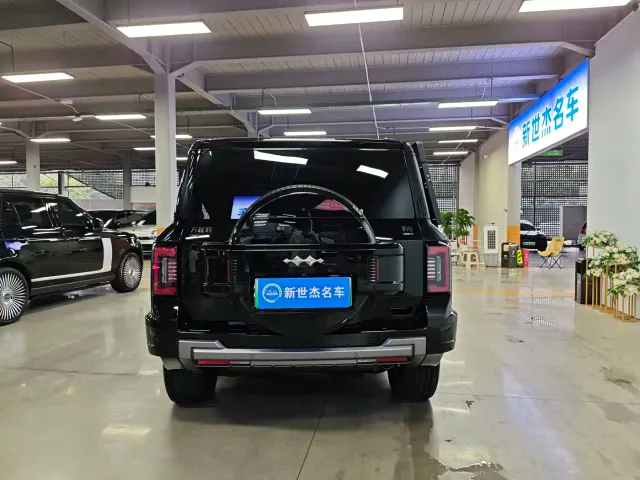 Fang Cheng Bao Leopard 8 2025 Zhiyong Flagship 7-Seater — Фото автомобиля 14
