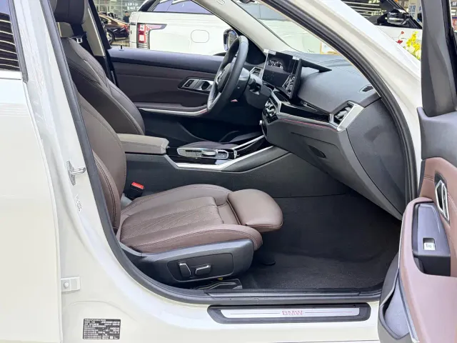 BMW i3 — Фото автомобиля 12