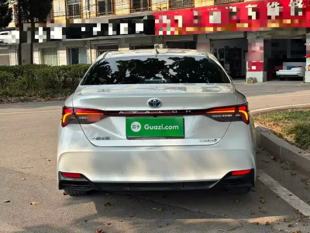 Toyota Avalon — Фото автомобиля 5