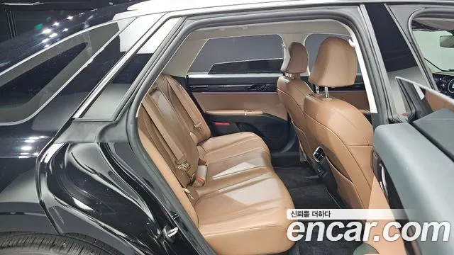Hyundai Grandeur GN7 — Фото автомобиля 17