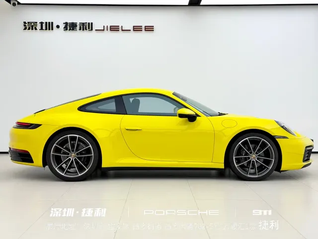 Porsche 911 — Фото автомобиля 3
