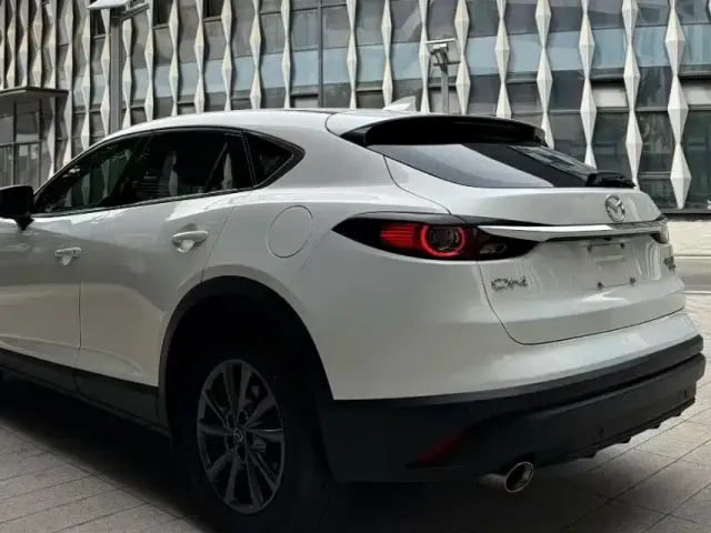 Mazda Mazda CX-4 2021 2.0L Auto FWD Skyactiv Explorer Edition — Фото автомобиля 3