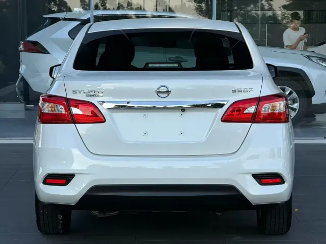 Nissan Sylphy — Фото автомобиля 3