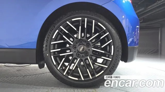 MINI Cooper — Фото автомобиля 6
