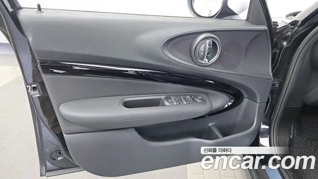 MINI Clubman — Фото автомобиля 13