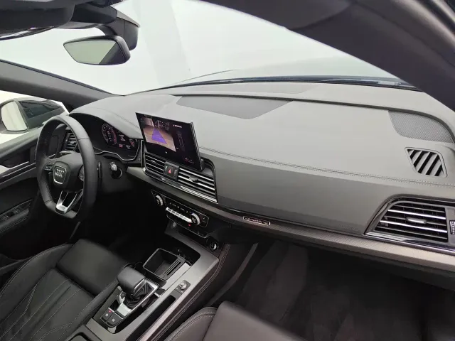 Audi Q5L — Фото автомобиля 18
