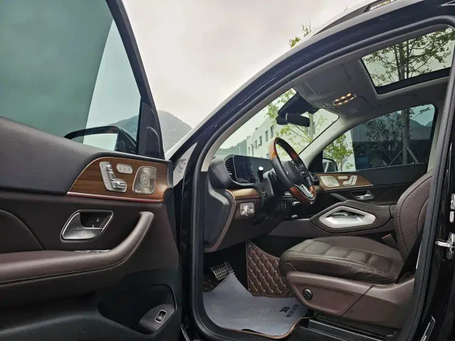 Mercedes-Benz GLS-Class — Фото автомобиля 4
