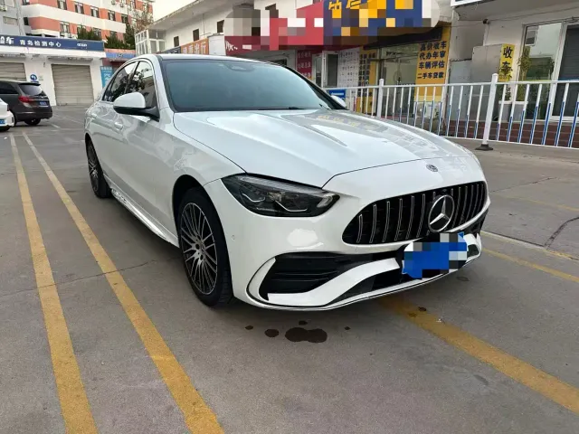 Mercedes-Benz C-Class — Фото автомобиля 3