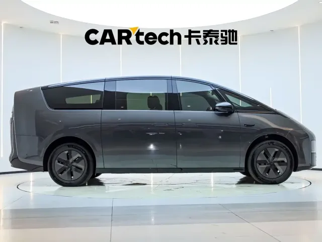 Li Auto MEGA — Фото автомобиля 6