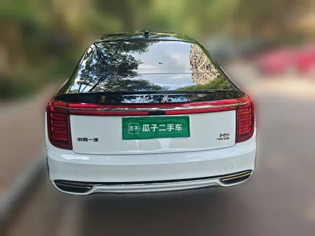 Hongqi H9 — Фото автомобиля 3