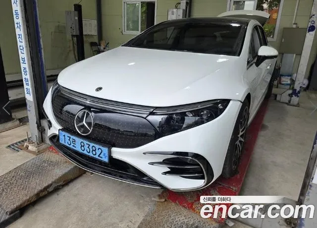 Mercedes-Benz EQS — Фото автомобиля 2