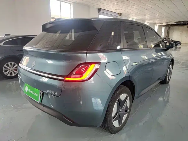 Baojun Cloud — Фото автомобиля 6