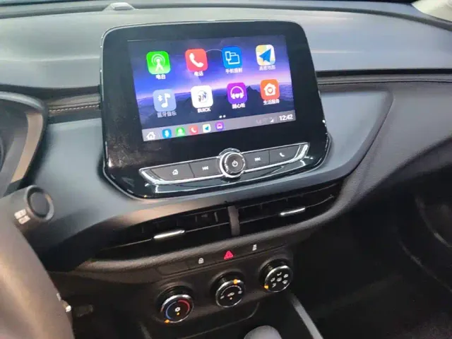 Buick Verano — Фото автомобиля 12