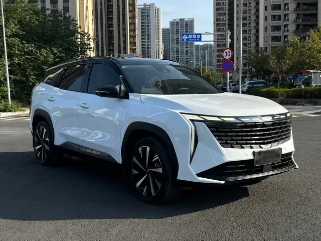 Geely Boyue L — Фото автомобиля 3