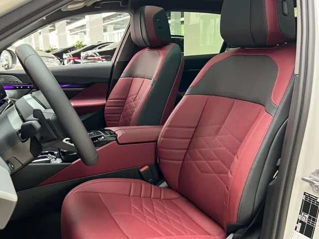 BMW 5 Series — Фото автомобиля 9