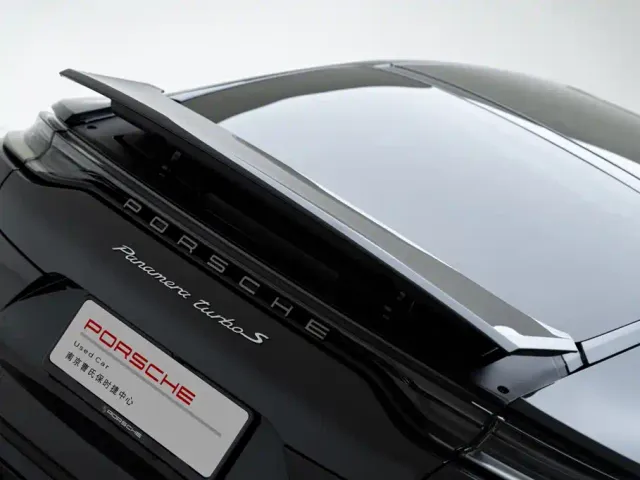 Porsche Panamera — Фото автомобиля 9