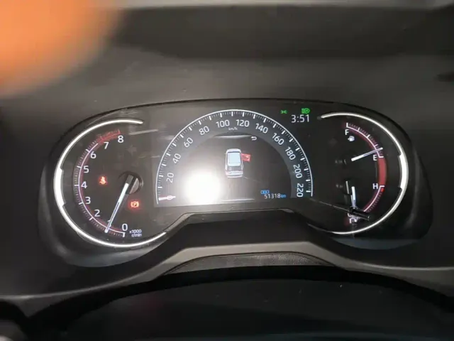 Toyota RAV4 — Фото автомобиля 11