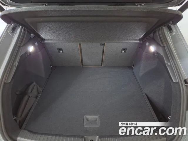 Audi Q4 e-tron — Фото автомобиля 13
