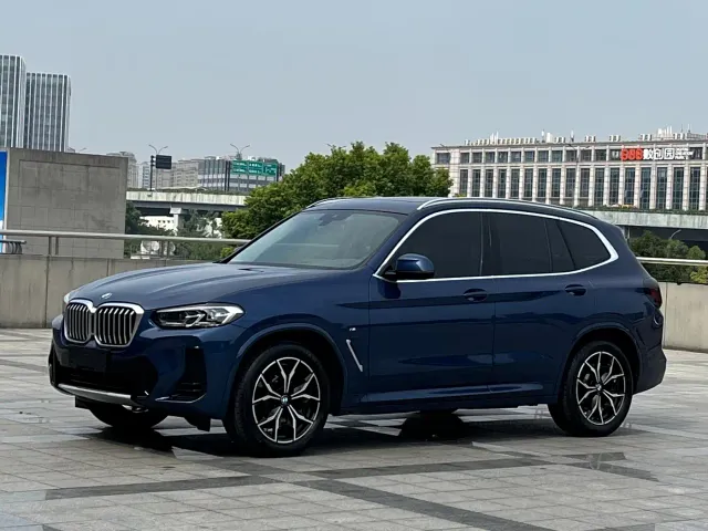 Фотография автомобиля — BMW X3