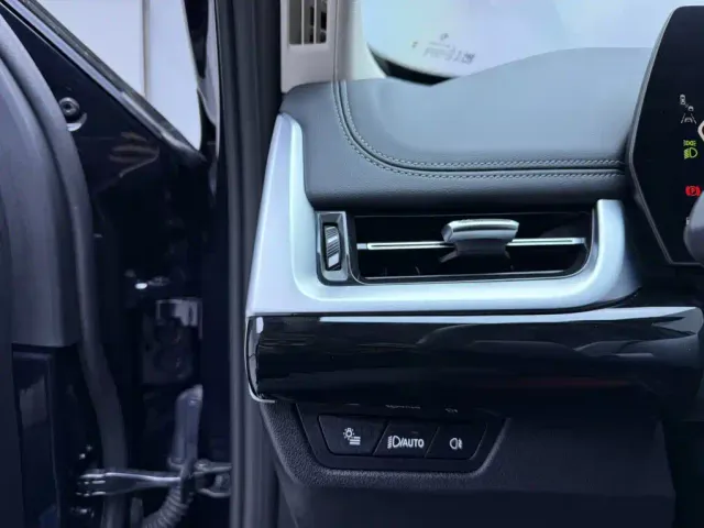 BMW X1 — Фото автомобиля 9