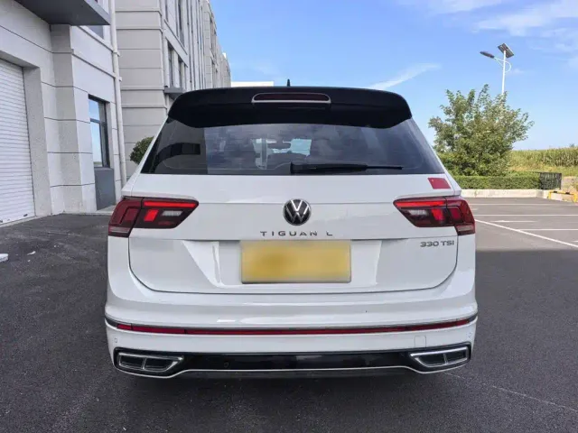 Volkswagen Tiguan L — Фото автомобиля 8