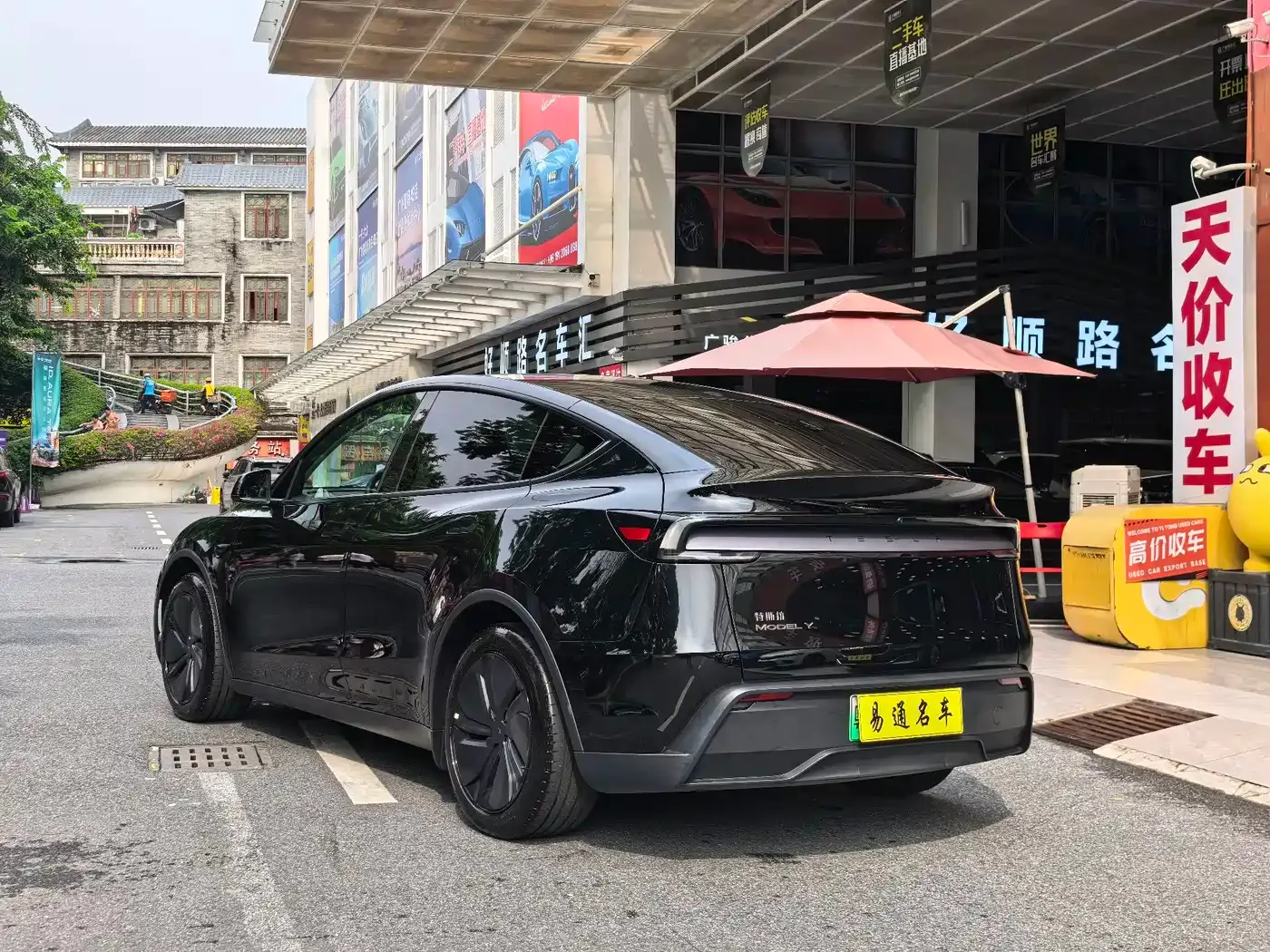 Tesla Model Y 2025 Rear-Wheel Drive — Фото автомобиля 7