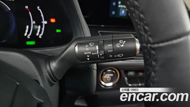 Lexus UX — Фото автомобиля 17