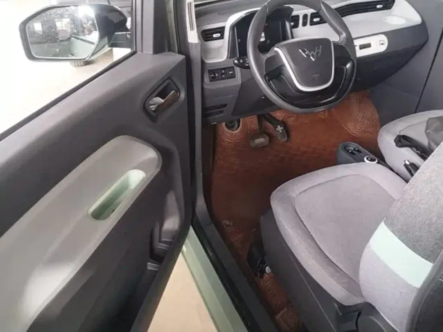 Wuling Hongguang Mini EV — Фото автомобиля 15