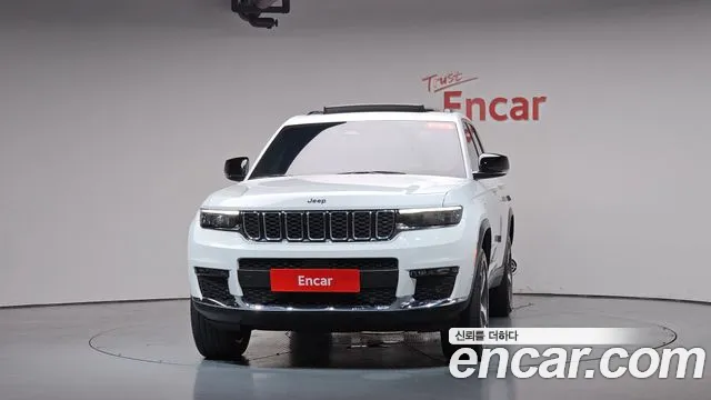 Jeep Cherokee — Фото автомобиля 3