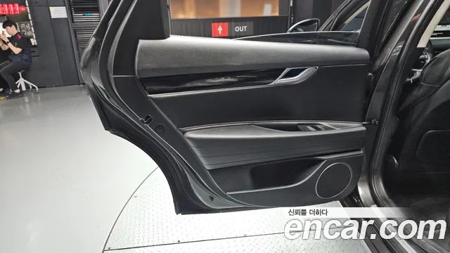 Genesis G80 Бензин 2.5 турбо AWD — Фото автомобиля 22