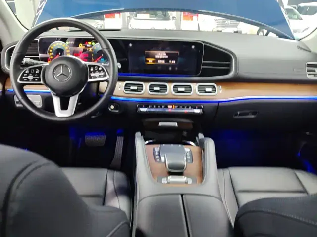 Mercedes-Benz GLE-Class — Фото автомобиля 9