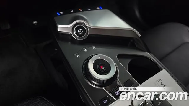 Kia EV6 — Фото автомобиля 9