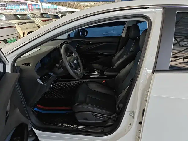 Buick Velite 6 — Фото автомобиля 15
