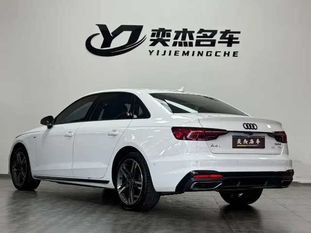 Audi A4L — Фото автомобиля 9