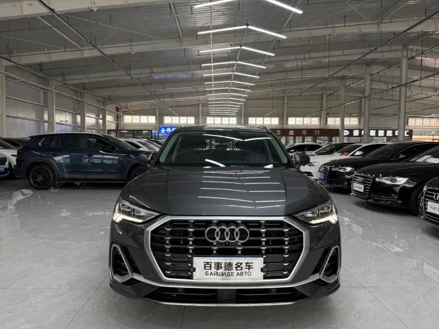 Audi Q3 — Фото автомобиля 2