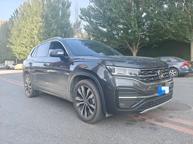 Фотография автомобиля — Volkswagen Tayron
