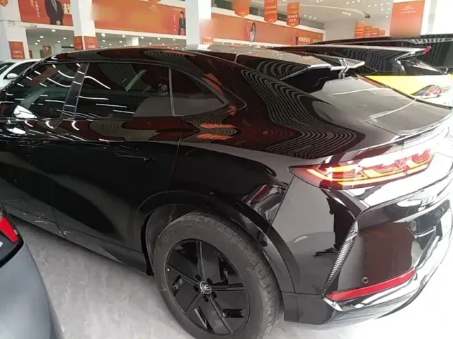 BYD Song L EV — Фото автомобиля 4
