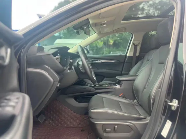 Buick Envision Plus — Фото автомобиля 5