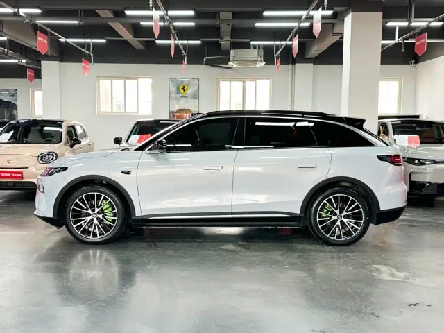 Leapmotor C11 — Фото автомобиля 4