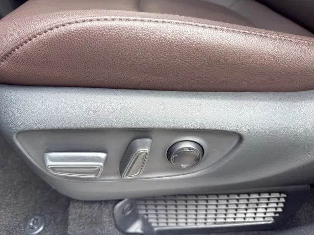Toyota Sienna — Фото автомобиля 15