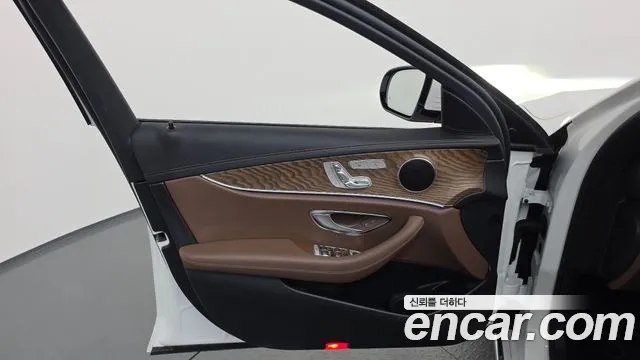 Mercedes-Benz E-Class W213 — Фото автомобиля 13
