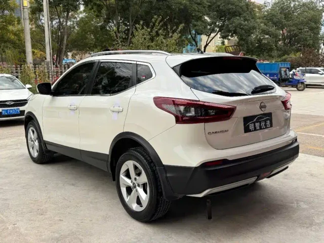 Nissan Qashqai — Фото автомобиля 7
