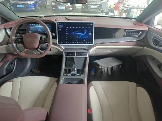 BYD Seal 07 DM-i — Фото автомобиля 5