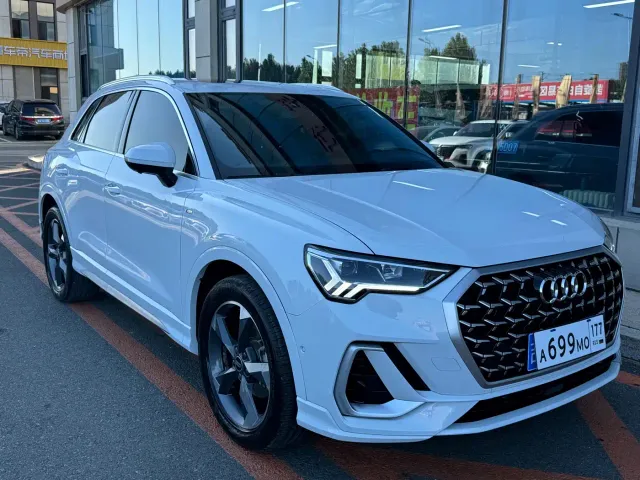 Audi Q3 — Фото автомобиля 3