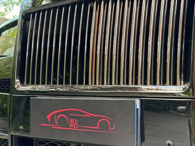 Rolls-Royce Cullinan — Фото автомобиля 10