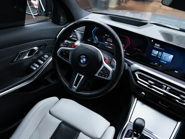 BMW M3 — Фото автомобиля 16