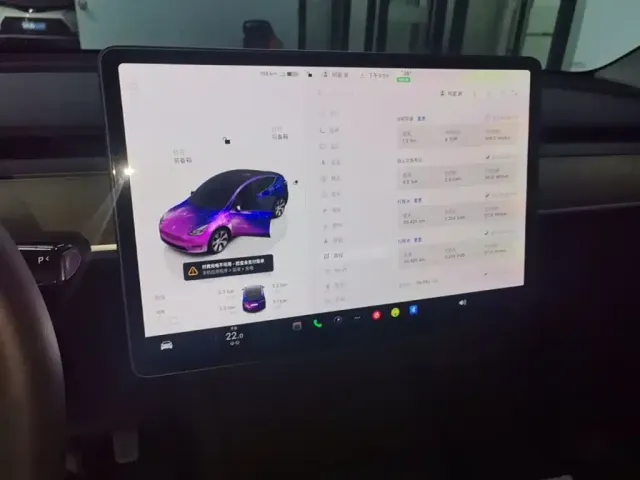 Tesla Model Y — Фото автомобиля 12
