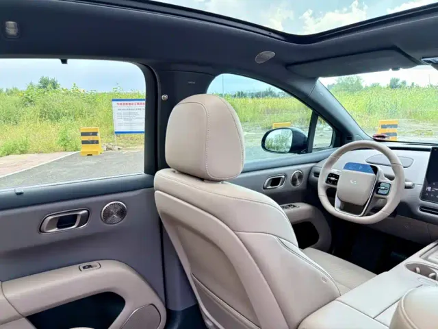 Li Auto i6 — Фото автомобиля 16