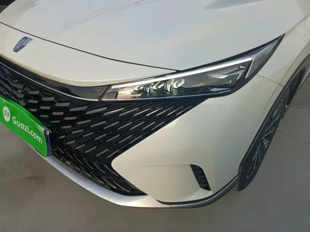 Roewe RX5 — Фото автомобиля 23