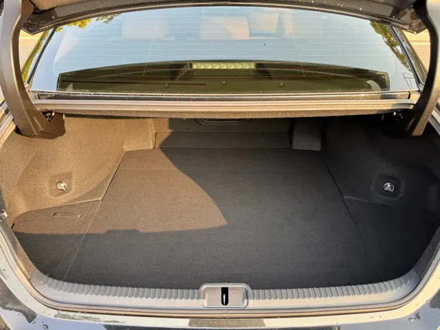 Lexus ES — Фото автомобиля 11
